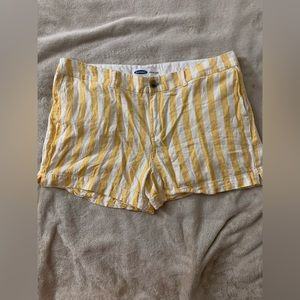 Old Navy stripe shorts yellow and white size 14